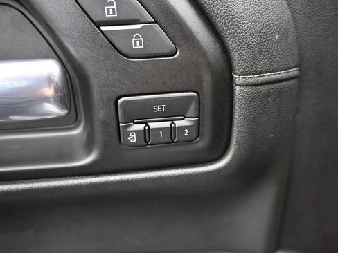 Used 2019 GMC Sierra 1500 SLT w/ LPO, GMC Protection Package image 19