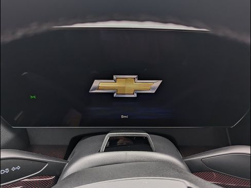 New 2026 Chevrolet Traverse Z71 w/ Enhanced Driving Package AWD/4WD image 2