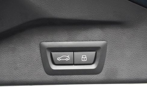 Certified 2025 BMW X5 xDrive40i image 39