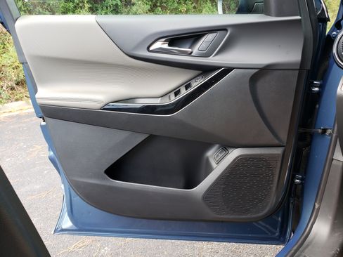 New 2026 Chevrolet Equinox LT w/ Convenience Package II image 13