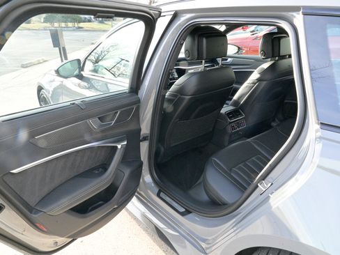 Used 2025 Audi RS 6 performance image 35