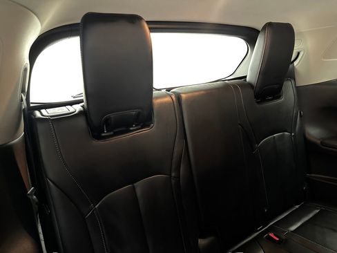 Used 2024 INFINITI QX60 Luxe image 42