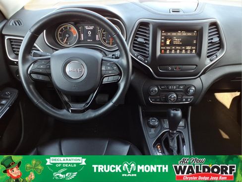 Used 2019 Jeep Cherokee Latitude Plus image 15