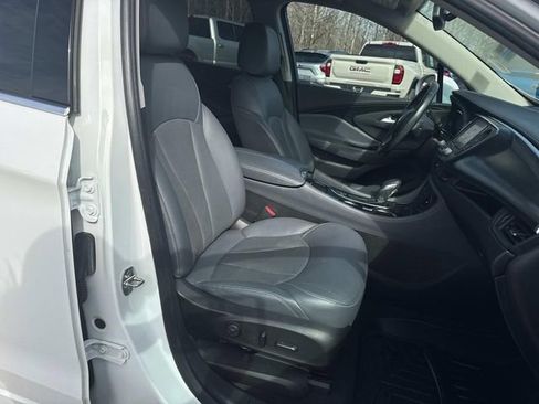Used 2019 Buick Envision Essence image 24
