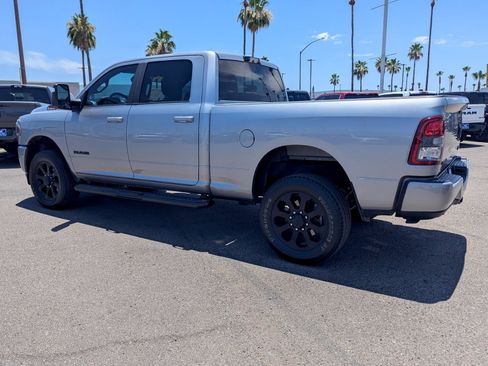 Used 2024 RAM 2500 Big Horn w/ Night Edition AWD/4WD image 4
