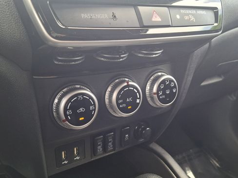 Used 2021 Mitsubishi Outlander Sport ES AWD/4WD image 15
