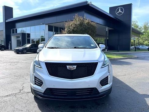 Used 2020 Cadillac XT5 Sportv image 2