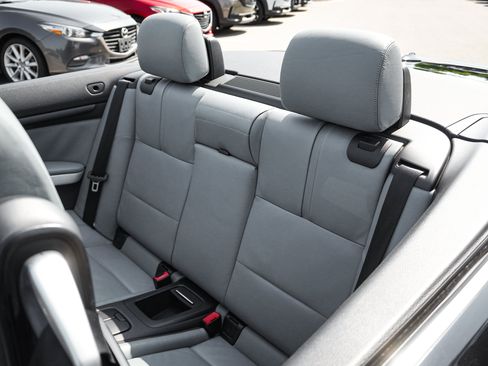 Used 2008 BMW M3 Convertible RWD image 32