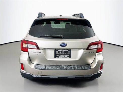 Used 2015 Subaru Outback 2.5i Limited image 6