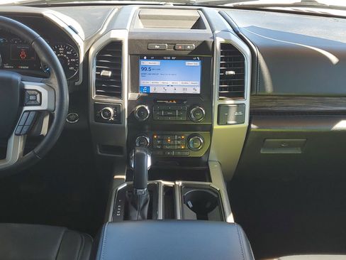 Used 2019 Ford F150 Lariat image 15