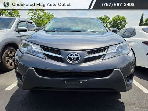 Used 2015 Toyota RAV4 LE FWD image 2