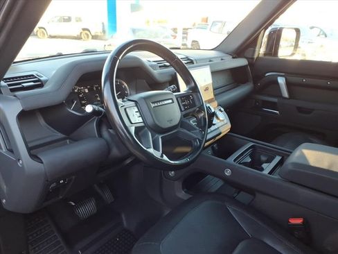 Used 2023 Land Rover Defender 110 X-Dynamic SE image 12