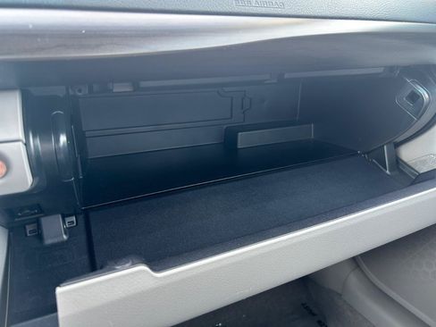 Used 2017 Toyota Camry XLE FWD image 42