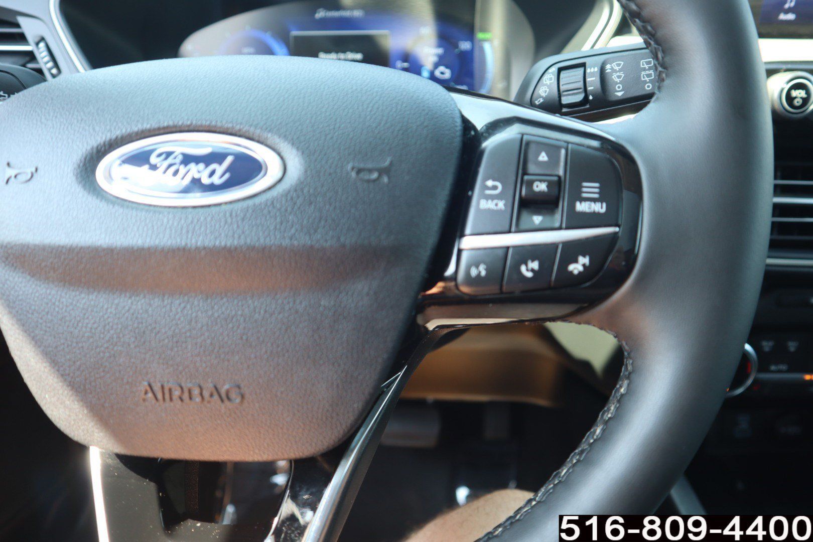 Used 2022 Ford Escape SEL w/ Technology Package FWD image 17
