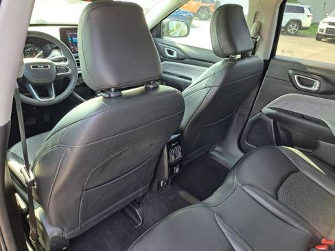 Used 2022 Jeep Compass Latitude image 20