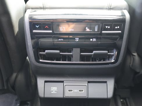 Used 2023 Acura MDX SH-AWD image 19