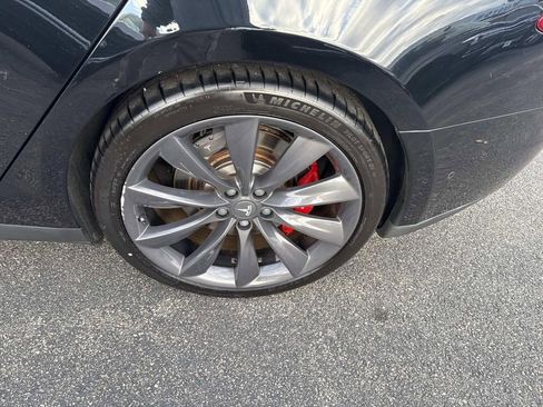 Used 2014 Tesla Model S Performance RWD image 14