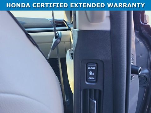Used 2025 Honda Odyssey Touring image 25