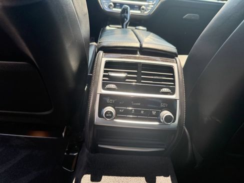 Used 2021 BMW 750i xDrive w/ M Sport Package AWD/4WD image 28