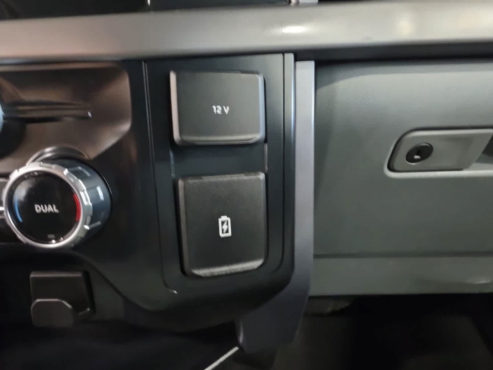 Used 2024 Ford F150 XLT AWD/4WD image 25
