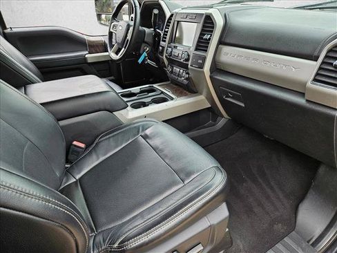 Used 2019 Ford F250 Lariat w/ Chrome Package AWD/4WD image 17