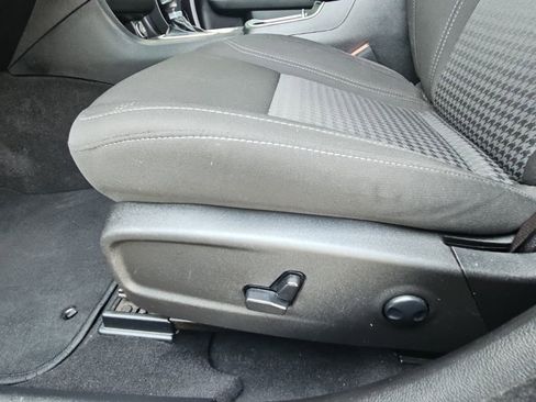 Used 2023 Dodge Charger SXT RWD image 21