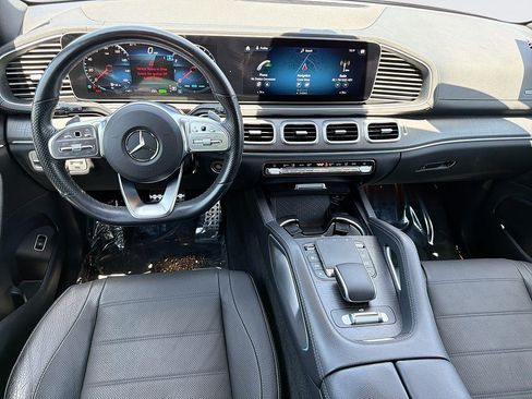 Used 2023 Mercedes-Benz GLS 580 4MATIC image 7