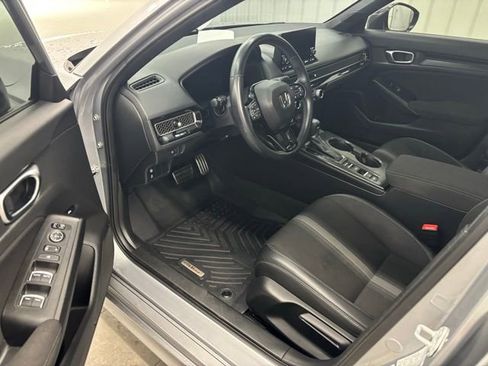 Used 2022 Honda Civic Sport image 8