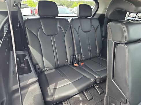Used 2024 Kia Sorento S FWD image 16