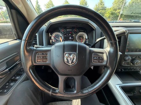 Used 2014 RAM 3500 SLT AWD/4WD image 28