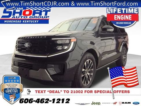 Used 2025 Ford Expedition Platinum AWD/4WD image 1