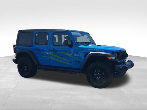Used 2025 Jeep Wrangler Unlimited Sport AWD/4WD image 2