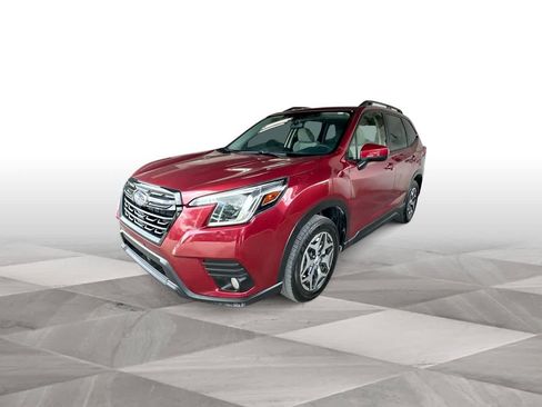Used 2023 Subaru Forester Premium AWD/4WD image 4