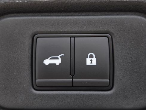 New 2026 Nissan Pathfinder Platinum FWD image 11