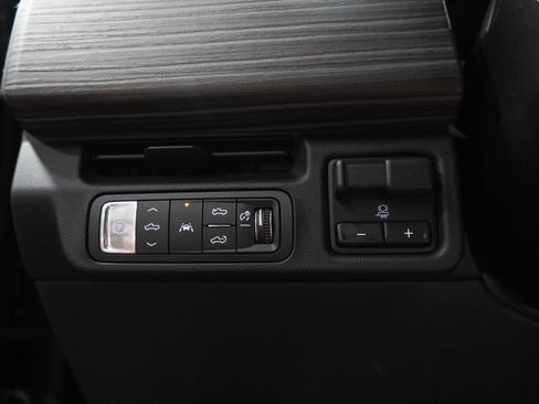 Used 2026 GMC Sierra EV Denali AWD/4WD image 25