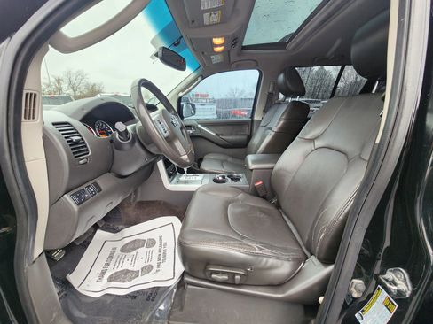 Used 2012 Nissan Pathfinder Silver image 18