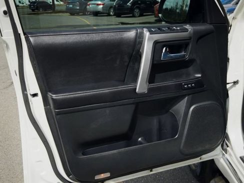 Used 2017 Toyota 4Runner Limited AWD/4WD image 14