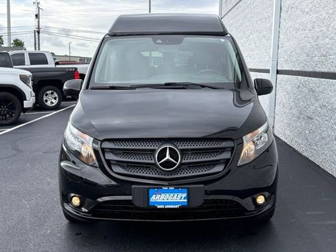Used 2019 Mercedes-Benz Metris Passenger image 5