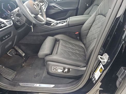 Used 2026 BMW X6 xDrive40i AWD/4WD image 9