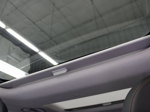 Used 2019 FIAT 500X Trekking w/ Sunroof & Beats Package image 18