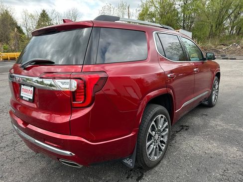 Used 2022 GMC Acadia Denali w/ Denali Ultimate Package FWD image 15