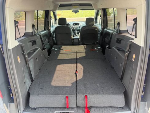 Used 2018 Ford Transit Connect XL FWD image 9