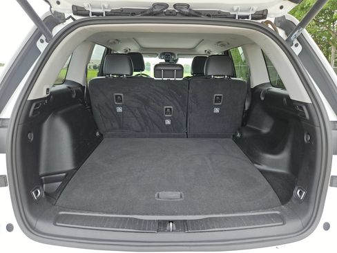 Used 2023 Jeep Grand Cherokee Limited RWD image 24