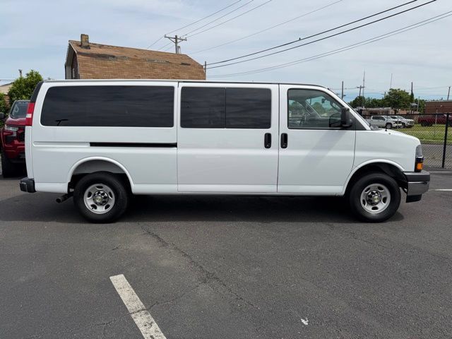 Used 2025 Chevrolet Express 3500 LT w/ LT Preferred Equipment Group RWD image 9