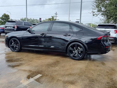 Used 2024 Honda Accord Sport image 5