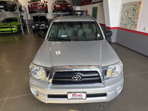 Used 2005 Toyota Tacoma PreRunner image 34