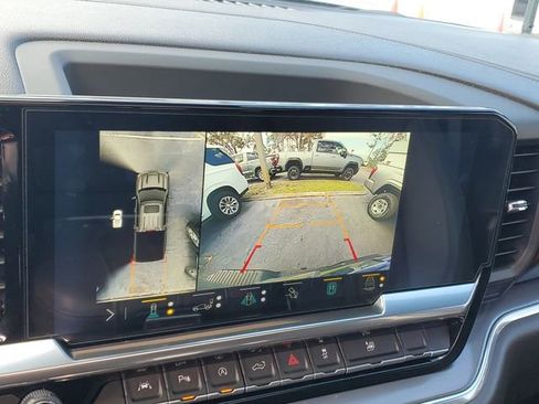 Used 2023 Chevrolet Silverado 1500 High Country image 22