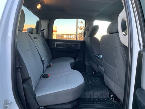 Used 2022 RAM 1500 Classic SLT image 27