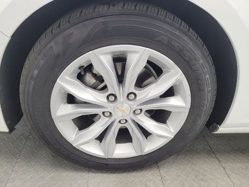 Used 2024 Chevrolet Malibu LT image 31