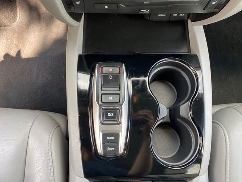 Used 2020 Honda Pilot Touring image 34